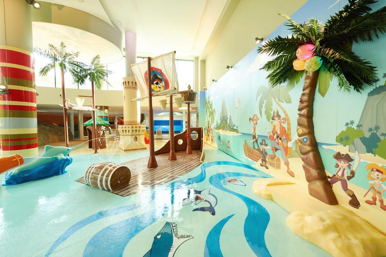 Vacationclub - Baltic Park Fort Apartament E.115 Świnoujście Exteriör bild