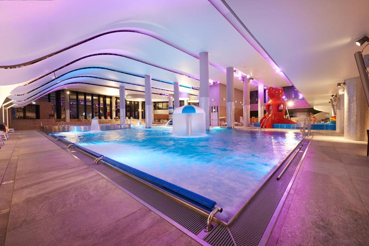Vacationclub - Baltic Park Fort Apartament E.115 Świnoujście Exteriör bild